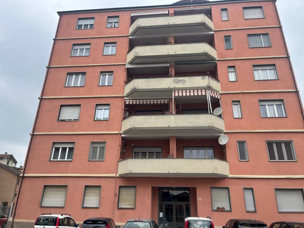 Facciata - Bilocale via Trento, 11, Nizza Monferrato - foto 1