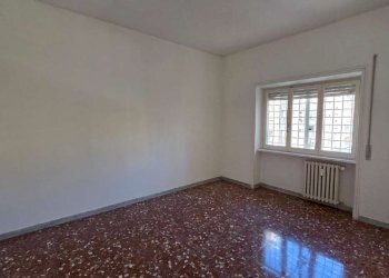 whatsapp image 2026-05-20 at 11.02.11 - Three-room apartment via Flavio Stilicone, Roma - photo 16
