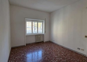 whatsapp image 2026-07-14 at 09.43.21 - Three-room apartment via Flavio Stilicone, Roma - photo 39