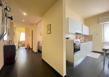Cucina - Trilocale via Gaetano Donizetti, 30, Vimercate - foto 3