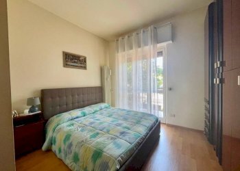Camera da letto - Trilocale via Gaetano Donizetti, 30, Vimercate - foto 13