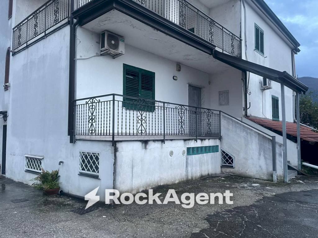 Facciata - Villa via Paludicella, 72, Angri - photo 1