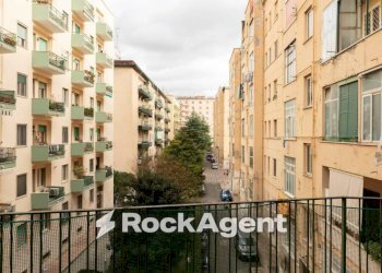 Balcone - Quadrilocale viale di Augusto, 62, Napoli (zona Fuorigrotta) - foto 19