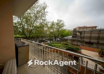 Balcone - Apartment viale Adua, 42, Sassari - photo 12