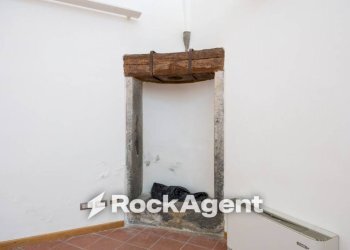 Ripostiglio - Shop piazzetta Spirito Santo, Pistoia - photo 5