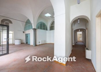 Interno non residenziale - Shop piazzetta Spirito Santo, Pistoia - photo 12