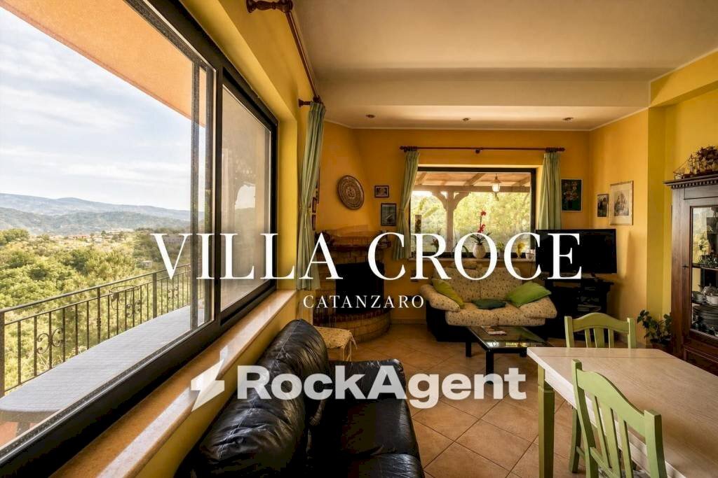 Salone - Three-room apartment via Benedetto Croce, 23, Catanzaro - photo 1