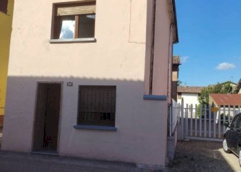 Facciata - Stable - Palace via Prevostina, 47, Bastida Pancarana - photo 2