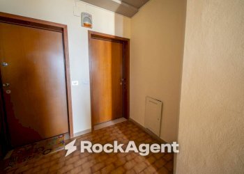 Interno palazzo - Four-room apartment via Giovanni Battista Melis, 9, Sassari - photo 25