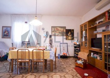 Salone - Villa via Fiumazzo, Lugo - photo 11