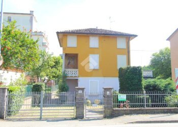 Villa Via guido da bagnolo, Bagnolo in Piano - photo 2