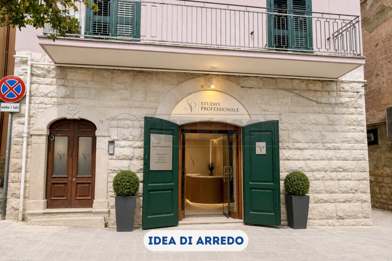3 - Commercial Premises Piazza Vittorio Emanuele 75, Bisceglie - photo 3