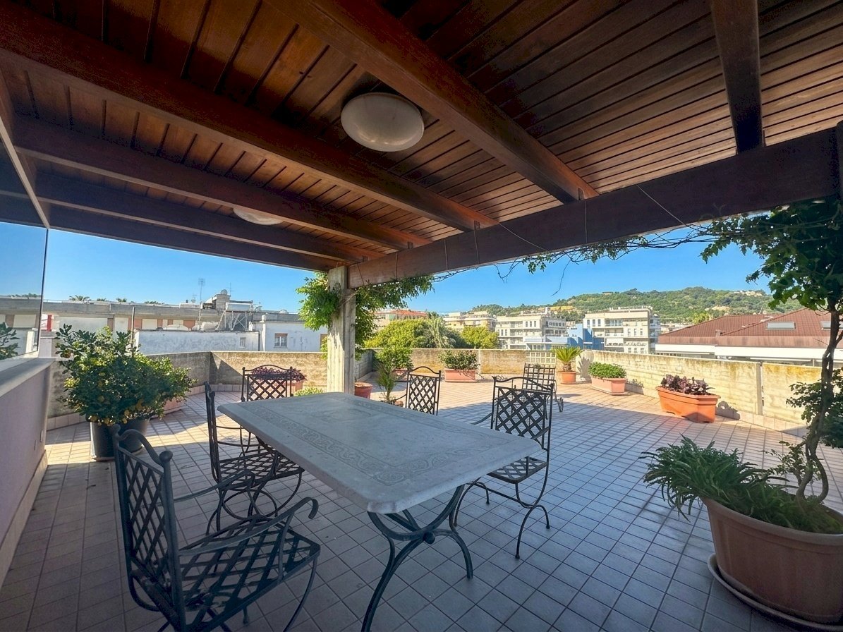 terrazza coperta - Attic Lungomare Alcide de Gasperi 13, Grottammare - photo 1