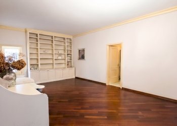 A SALONE 2 - Four-room apartment Corso Martiri della Libertà, Brescia - photo 3