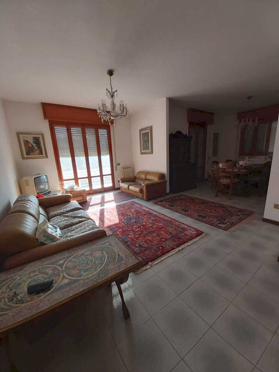 IMG-20260522-WA0013 - Appartamento Viale Anna Maria Adorni, Fivizzano - foto 1