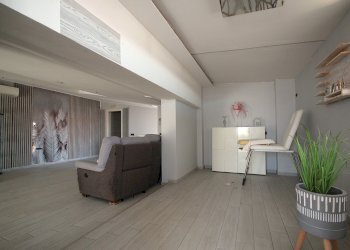 SALONE5 - Attic Via Gaetano Donizetti 5, Succivo - photo 6