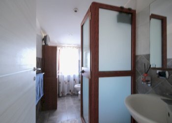 BAGNO CON DOCCIA - Attic Via Gaetano Donizetti 5, Succivo - photo 12