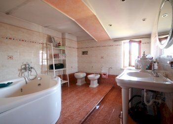 BAGNO - Attic Via Gaetano Donizetti 5, Succivo - photo 17
