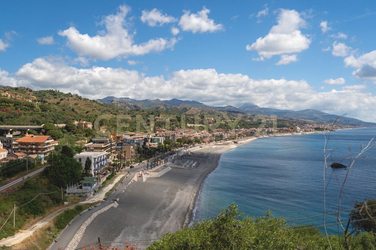Via Lungomare 2 (1) - Two-room apartment Via Lungomare 2, Sant'Alessio Siculo - photo 1