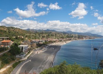 Via Lungomare 2 (1) - Two-room apartment Via Lungomare 2, Sant'Alessio Siculo - photo 1
