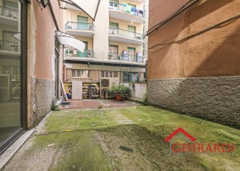 4.3 CORTILE - Locale Commerciale Via Vado, Genova (zona Sestri Ponente) - foto 17