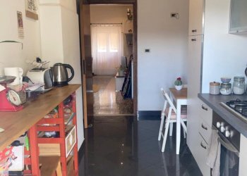 2.2 cucina.jpg - Appartamento VICO SCHIAFFINO 1, Genova (zona Sestri Ponente) - foto 6
