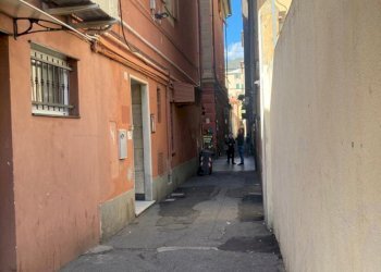 11.1 edificio.jpg - Appartamento VICO SCHIAFFINO 1, Genova (zona Sestri Ponente) - foto 25
