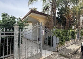 IMG_3784.JPG - Villa Via Wolfgang Amadeus Mozart 80, Porto Cesareo - photo 1