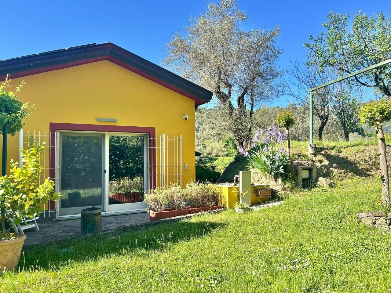 9b609026-1751-4555-aa9b-ecfc9a7f2920.jpg - Casa indipendente Sarzana - foto 2