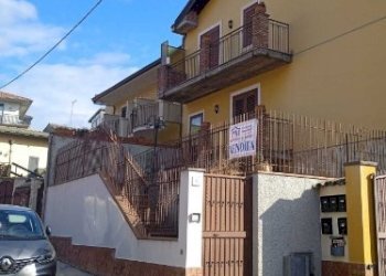 via Navarria - Villa Via Capitano Navarria 39, San Pietro Clarenza - foto 1