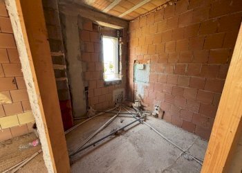 Independent house Mondragone - photo 15