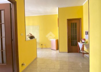 Two-room apartment Via F. Baracca, Grugliasco - photo 4