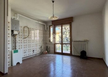 Two-room apartment Via Della Repubblica, Cavriago - photo 6
