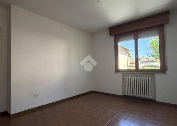 Two-room apartment Via Della Repubblica, Cavriago - photo 12
