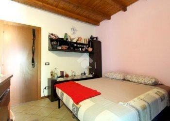 Three-room apartment Via Antonio Stradivari, Reggio nell'Emilia - photo 5