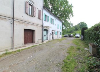 Three-room apartment Via Antonio Stradivari, Reggio nell'Emilia - photo 18