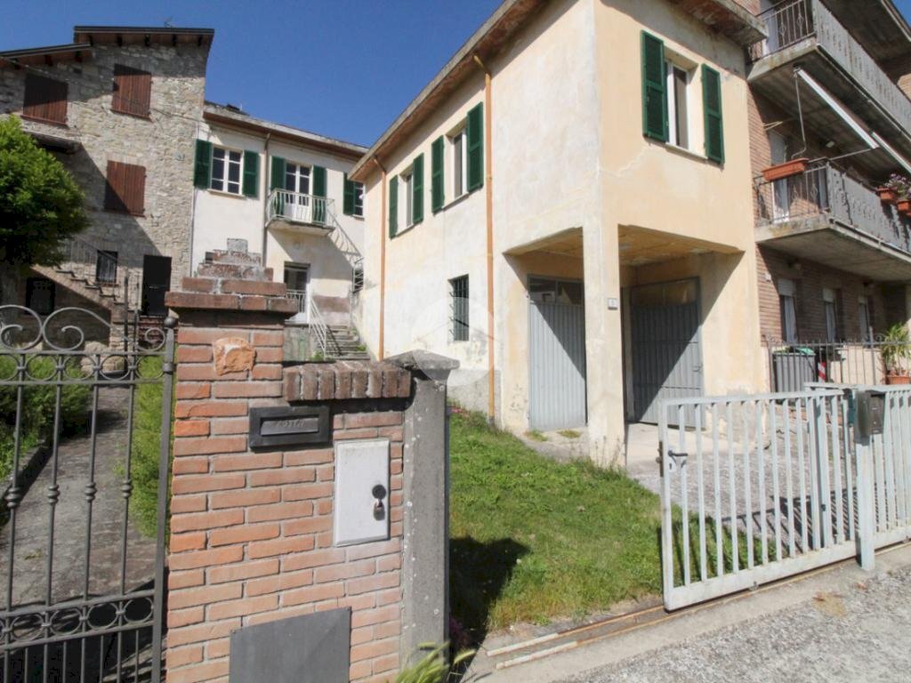 Casa semi indipendente Strada Cozzano, Langhirano - foto 1