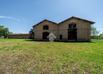 Villa Via pedemontana, Parma (neighborhood Panocchia) - photo 27
