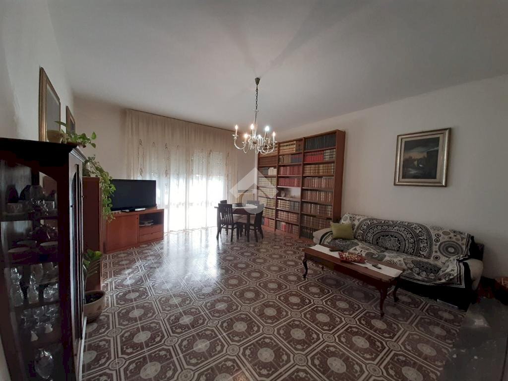 Four-room apartment Via dell'Agrifoglio, Rimini - photo 1