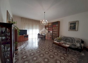 Four-room apartment Via dell'Agrifoglio, Rimini - photo 1