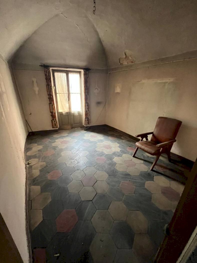 Three-room apartment Via Vittorio Emanuele ii, 212, Garessio - photo 1