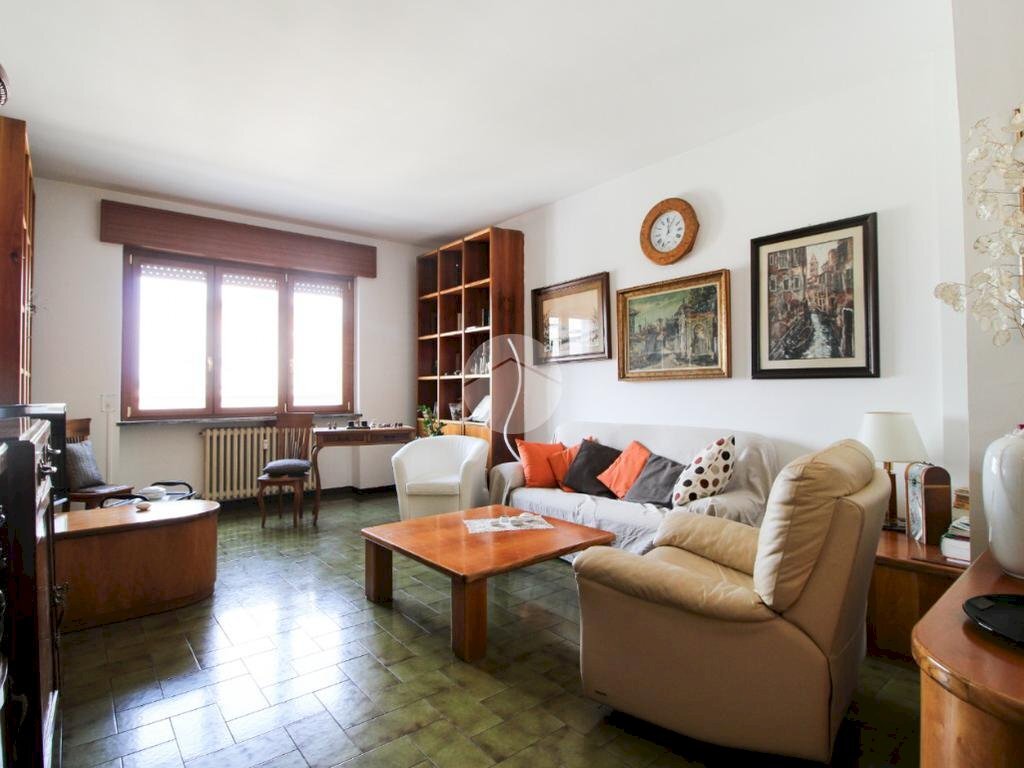 Four-room apartment Via Papa Giovanni XXIII, Cormano - photo 1