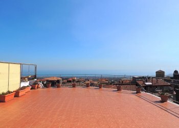 Foto 10 - Attico via Monte San Michele
 
6, Zafferana Etnea - foto 10