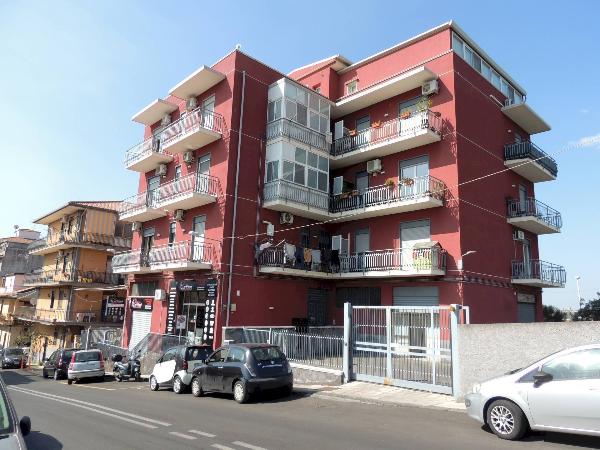 Foto 1 - Commercial Premises Via Etna
 
85, Misterbianco - photo 1
