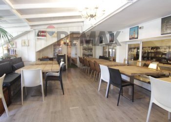 Sala da pranzo - Bar Tavola Calda - Fredda via C. Battisti
13, Castiglione Olona - foto 11