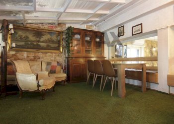 Sala da pranzo - Bar Tavola Calda - Fredda via C. Battisti
13, Castiglione Olona - foto 14