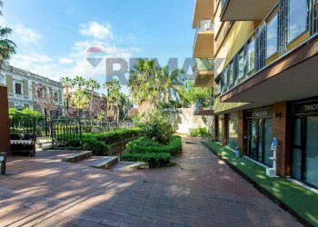 Edificio all\'aperto - Four-room apartment Viale Regina Margherita
 
35, Catania - photo 30