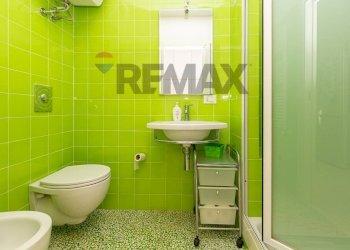 Bagno - Four-room apartment Viale Regina Margherita
 
35, Catania - photo 6