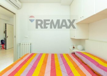 Camera / camera da letto - Four-room apartment Viale Regina Margherita
 
35, Catania - photo 20