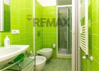 Bagno - Four-room apartment Viale Regina Margherita
 
35, Catania - photo 22